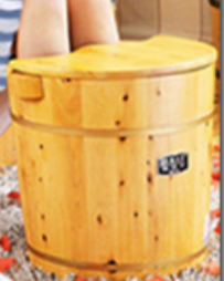 Kidney Disease Treatment: Medical Foot Bath inPeking Tung Shin Tang Chinese Medical Hospital