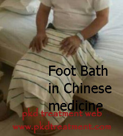 Foot Bath in Chinese Medicine inPeking Tung Shin Tang Chinese Medical Hospital